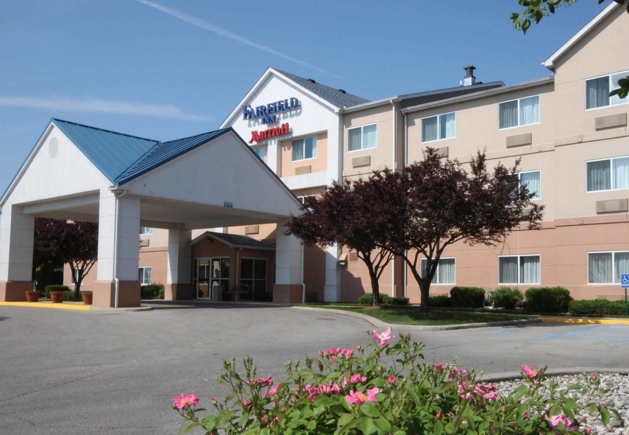 Quality Inn & Suites Bay City Exterior photo